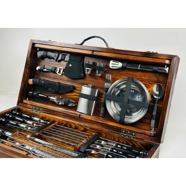 Набір шампурів у кейсі-столику (7302)