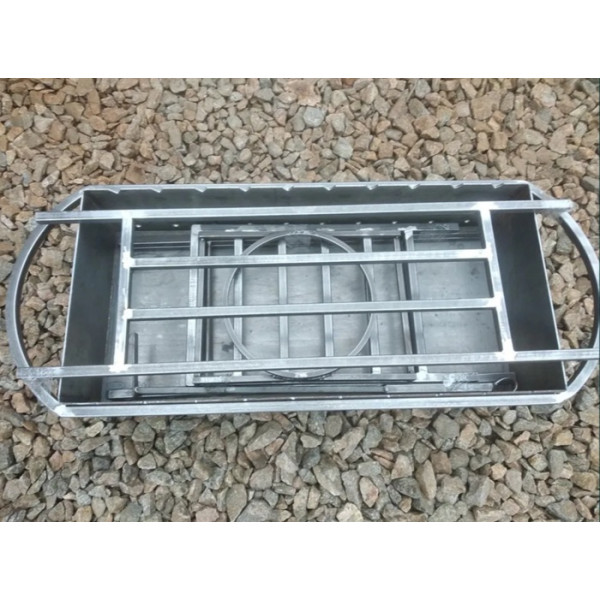 Мангал 3 мм со столиком и подставкой.