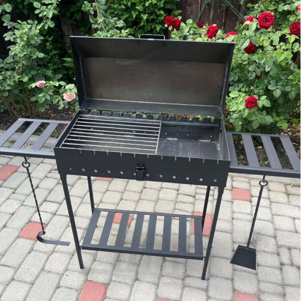 Мангал-гриль с крышкой 3 мм на 12 шампуров, решеткой, подставкой, столиками.