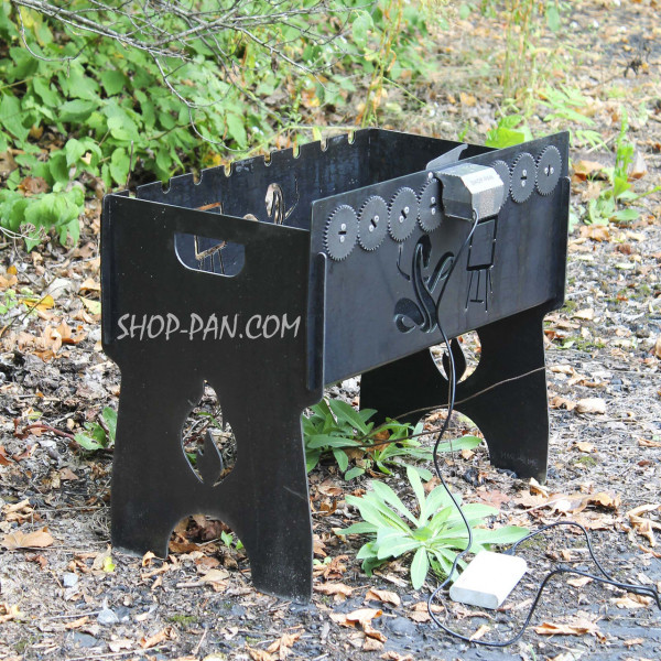 Мангал со встроенной шашлычницей и мотором на 8 шампуров.