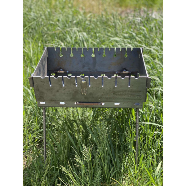 Мангал-чемодан 3 мм на 8 шампуров