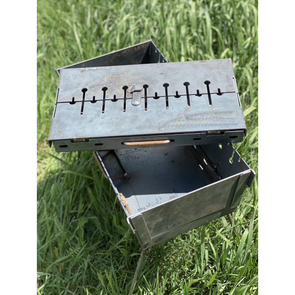 Мангал-чемодан 3 мм на 8 шампуров