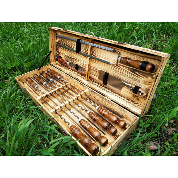 Набір подарункових шампурів у дерев'яному кейсі (2012)