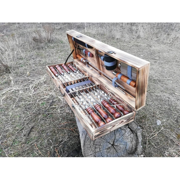 Набор подарочных шампуров в деревянном кейсе (VK-003)