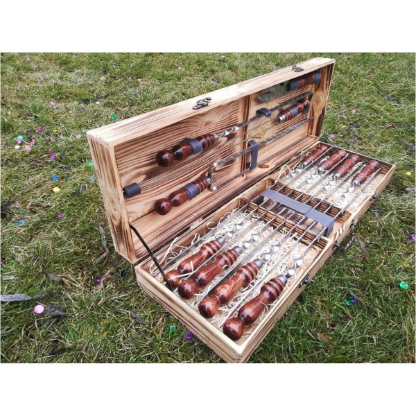 Набор подарочных шампуров в деревянном кейсе (VК-010)