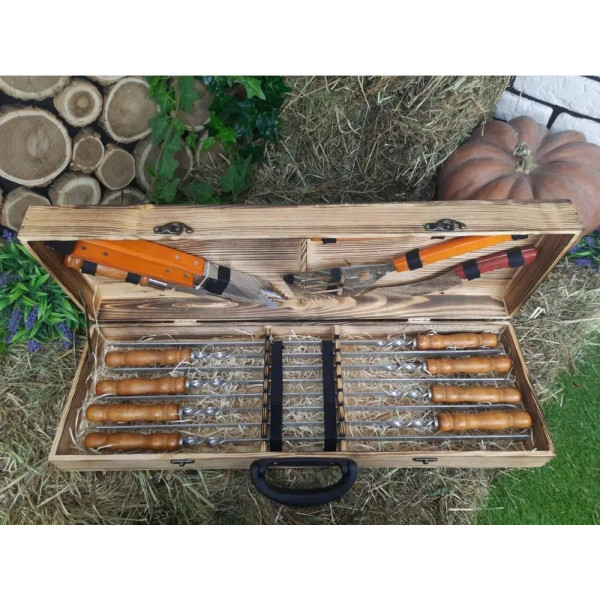 Набір шампурів подарунковий у дерев'яному кейсі (m-027)