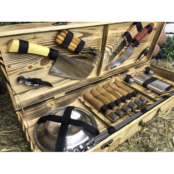 Набір розбірних шампурів у подарунковому кейсі (Р-002)