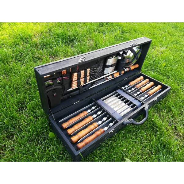 Набір шампурів BLACK BOX в дерев'яному кейсі (M-016)