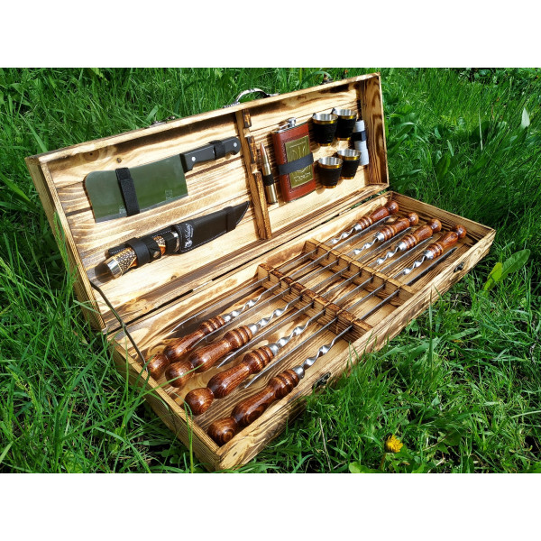 Набір шампурів КИЗЛЯР подарунковий у дерев'яному кейсі (2074)