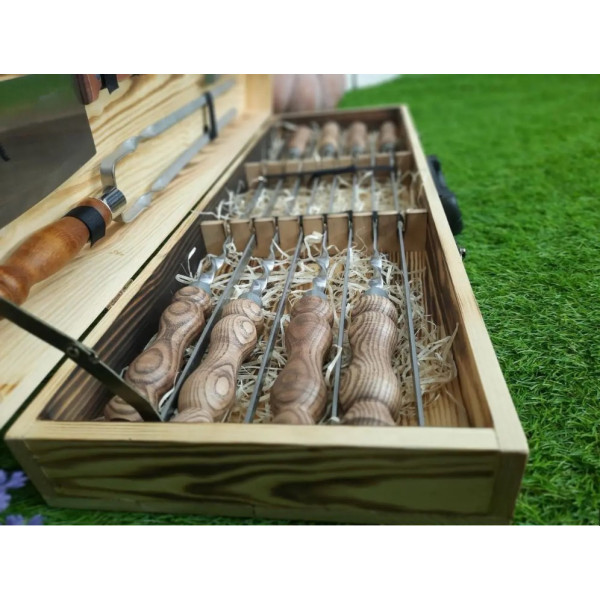 Набор шампуров в деревянном кейсе (003-Е)