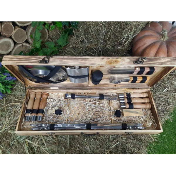 Набор шампуров в деревянном кейсе (006Р)