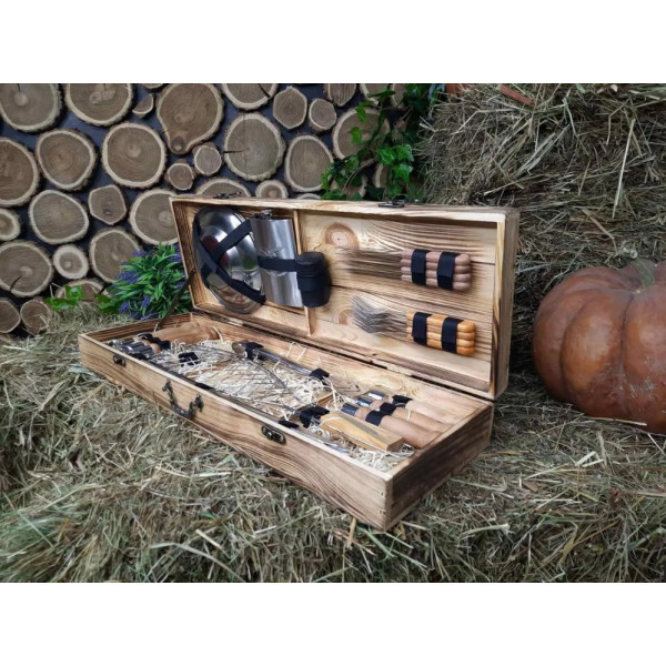 Набор шампуров в деревянном кейсе (006Р)