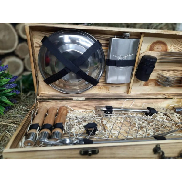 Набор шампуров в деревянном кейсе (006Р)