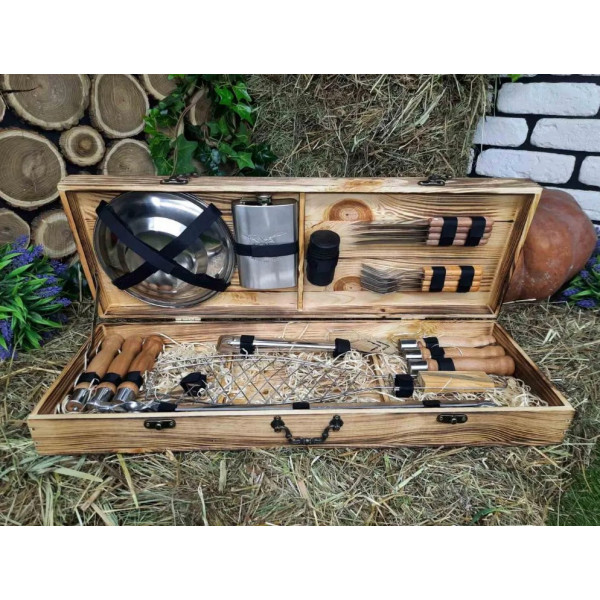 Набор шампуров в деревянном кейсе (006Р)