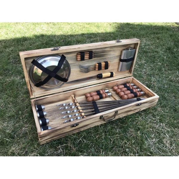 Набор шампуров в деревянном кейсе (009г)