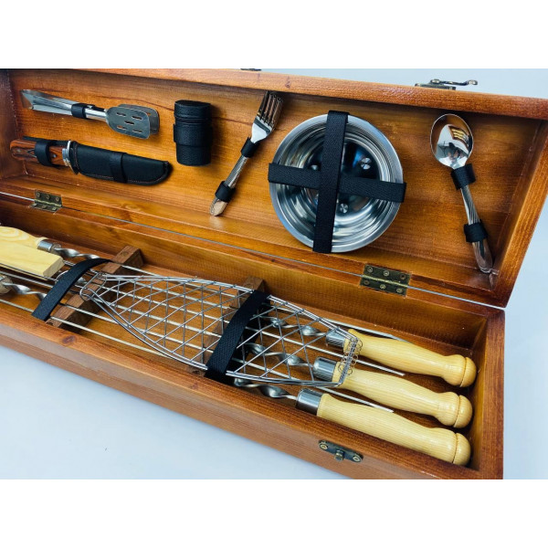Набор шампуров в деревянном кейсе (7704)