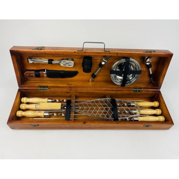 Набор шампуров в деревянном кейсе (7704)