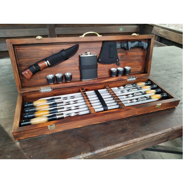 Набір шампурів у дерев'яному кейсі №10