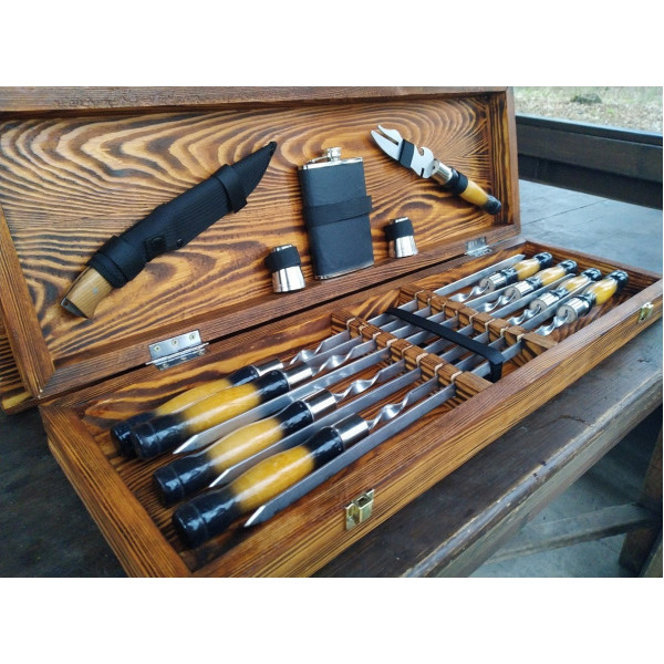 Набір шампурів у дерев'яному кейсі №3