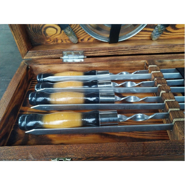 Набір шампурів у дерев'яному кейсі №4