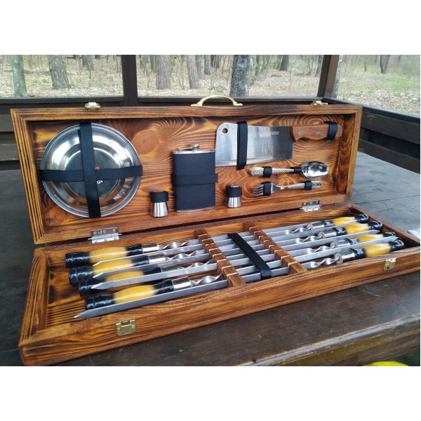 Набір шампурів у дерев'яному кейсі №5