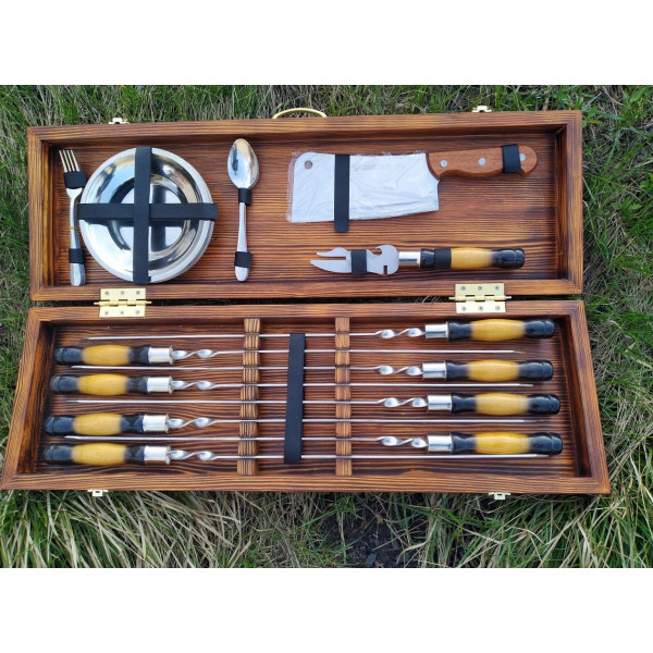 Набір шампурів у дерев'яному кейсі №7