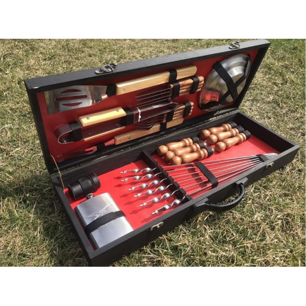 Набор шампуров в подарочном кейсе (Р-008)