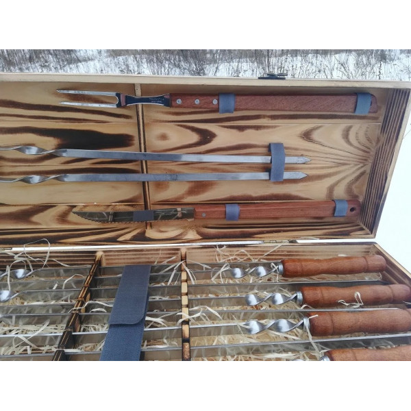 Набір шампурів та аксесуарів для барбекю MASTER BBQ (014M)