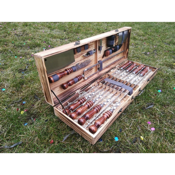 Набор шампуров и аксессуаров для барбекю VIP (vk-004)