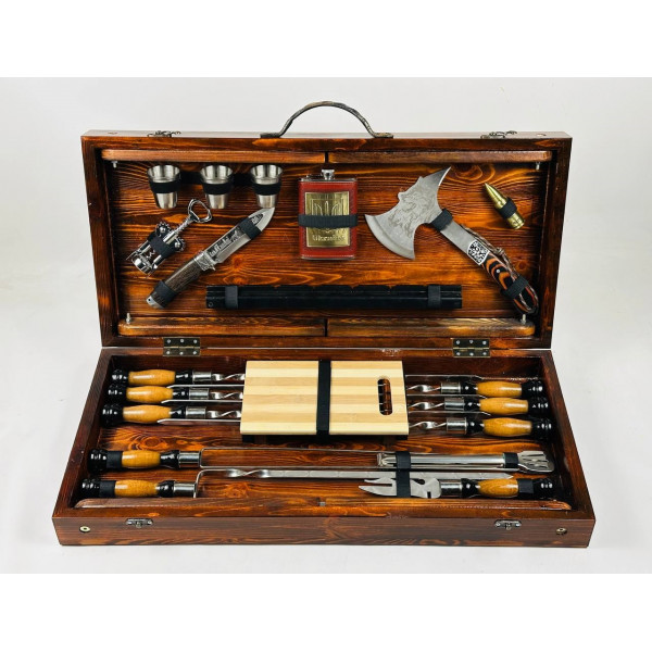 Набор шампуров в кейсе-столике (7301)