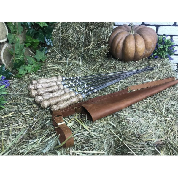 Набір шампурів у кожаному чохлі Master (E-007)