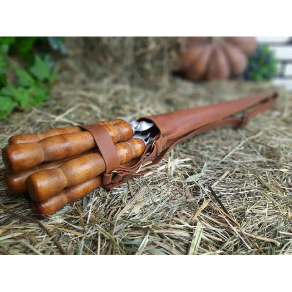 Набір шампурів у шкіряному чохлі (m024)