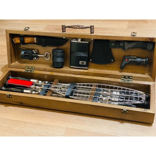 Набор шампуров и аксессуаров LUMBERJACK (7701)