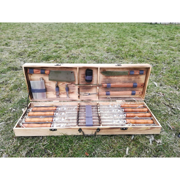 Набір шампурів і аксесуарів для барбекю MASTER (007T)