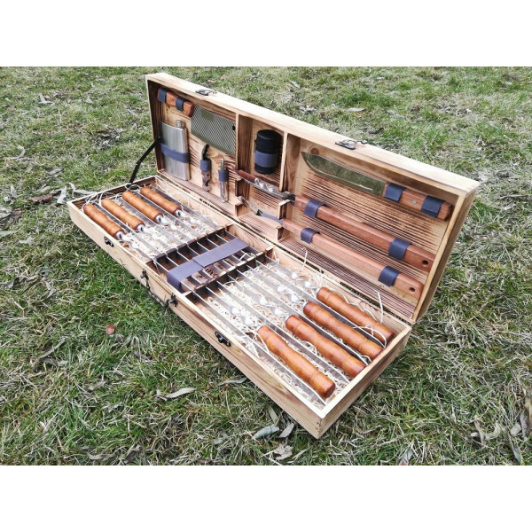 Набір шампурів і аксесуарів для барбекю MASTER (007T)