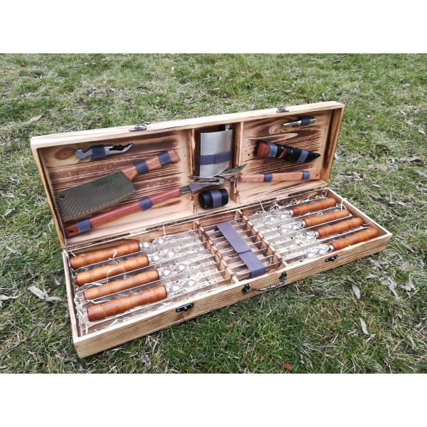 Набір шампурів і аксесуарів для барбекю MASTER (008T)