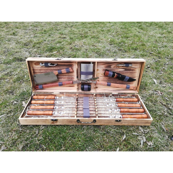 Набір шампурів і аксесуарів для барбекю MASTER (008T)