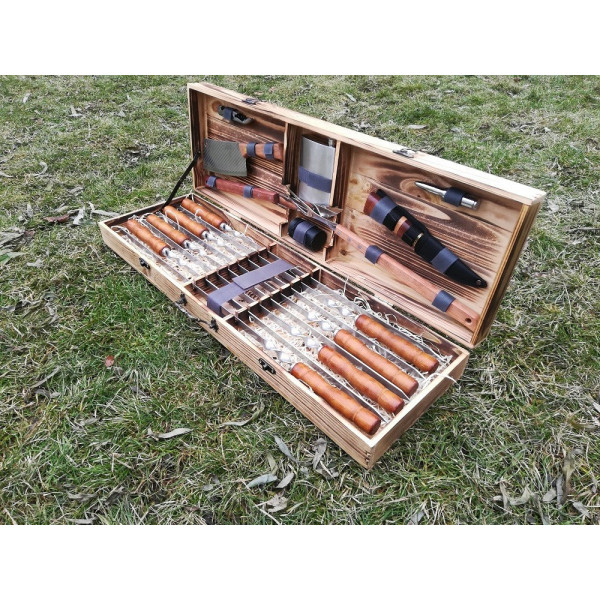 Набір шампурів і аксесуарів для барбекю MASTER (008T)