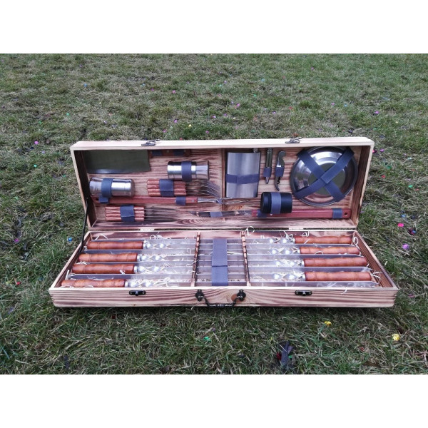 Набір шампурів і аксесуарів для барбекю MASTER (010T)