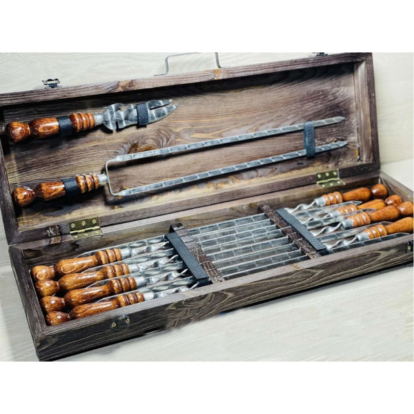 Подарочный набор шампуров в деревянном кейсе (7614)