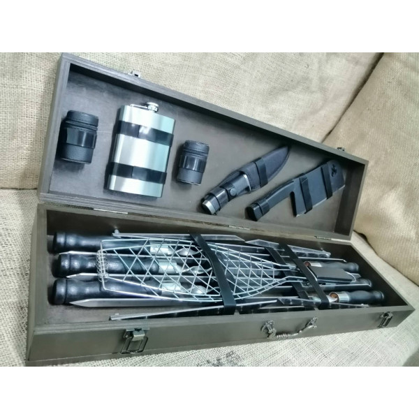 Подарунковий набір шампурів та аксесуарів для барбекю Discovery-MAX