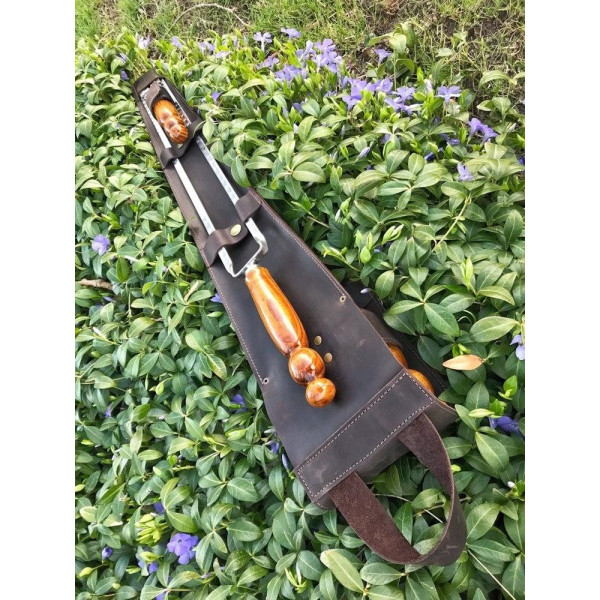 Подарунковий набір шампурів CROWN ручної роботи в шкіряному чохлі