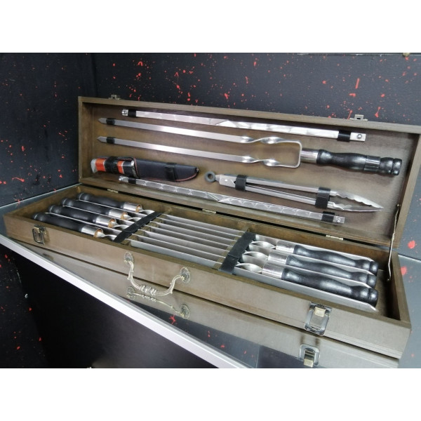 Подарунковий набір шампурів та аксесуарів для барбекю Universal Black