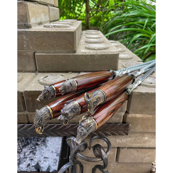 Премиальный патрон шампуров с бронзовыми головами животных