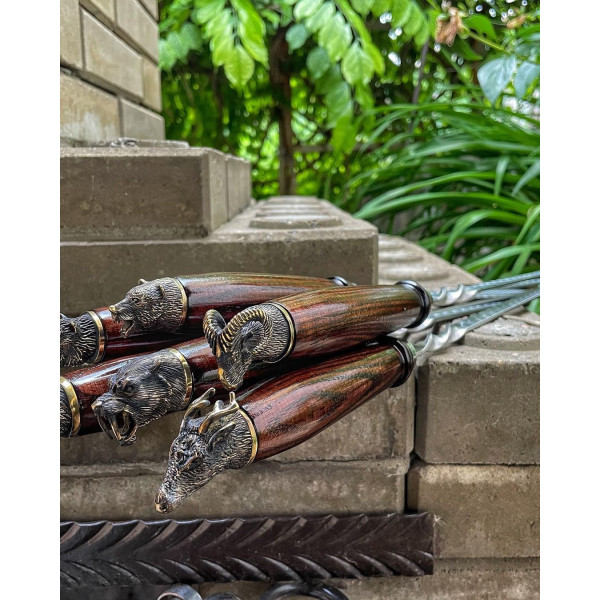 Премиальный патрон шампуров с бронзовыми головами животных