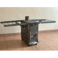 Печь буржуйка с вторичной камерой дожигания газов и сушилкой для одежды