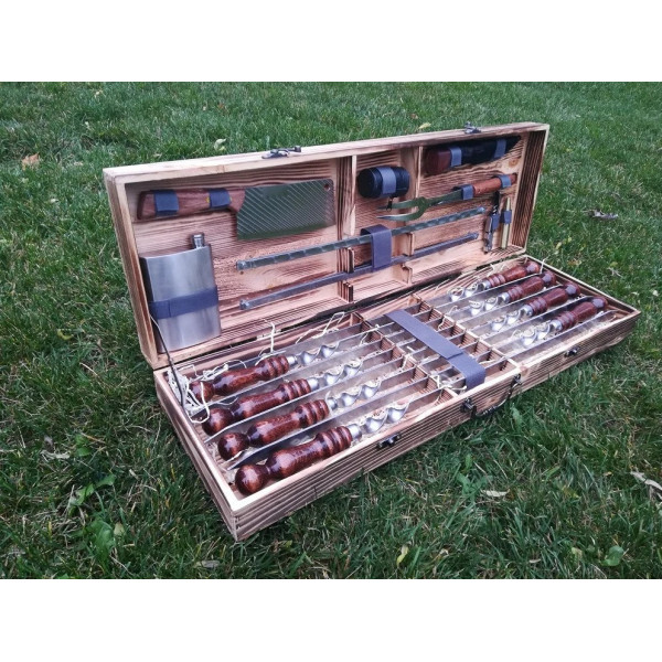 ✅Набор подарочных шампуров в деревянном кейсе (VK-006)